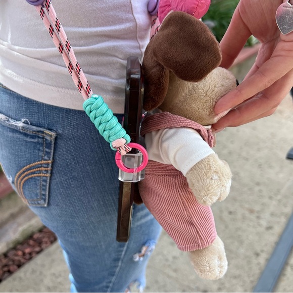 🐶 Boutique 🐶 Crossbody Stuffed Animal Cell Holder. Fits most Cell Phones. - Picture 5 of 8
